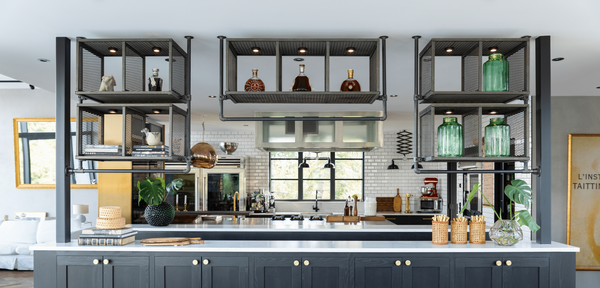 Custom kitchen solution with ceiling-mounted cabinets