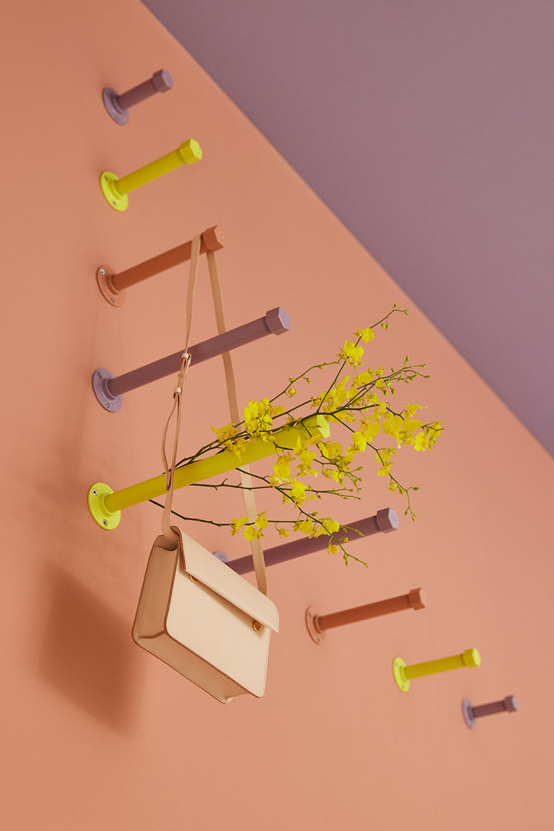 Blossom Pin – Colorful clothes rail made of water pipes